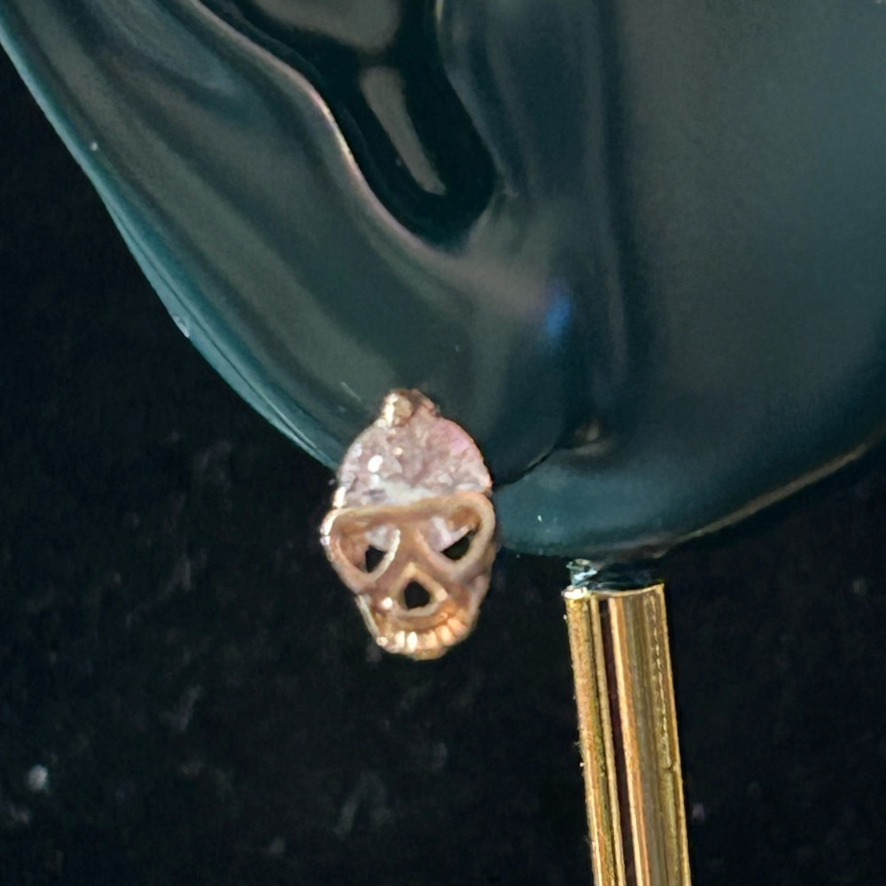 ❤️⭐ Cute Skull Earrings - Picture 5 of 5